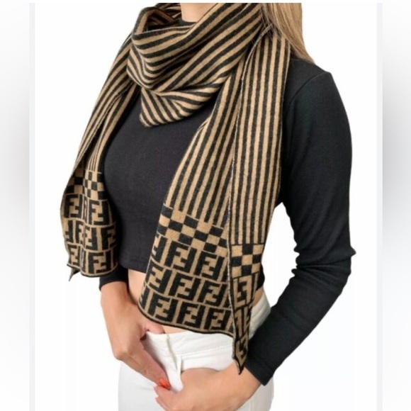 FENDI Zucca Print Wool 100% Scarf Beige Black - Picture 6 of 9